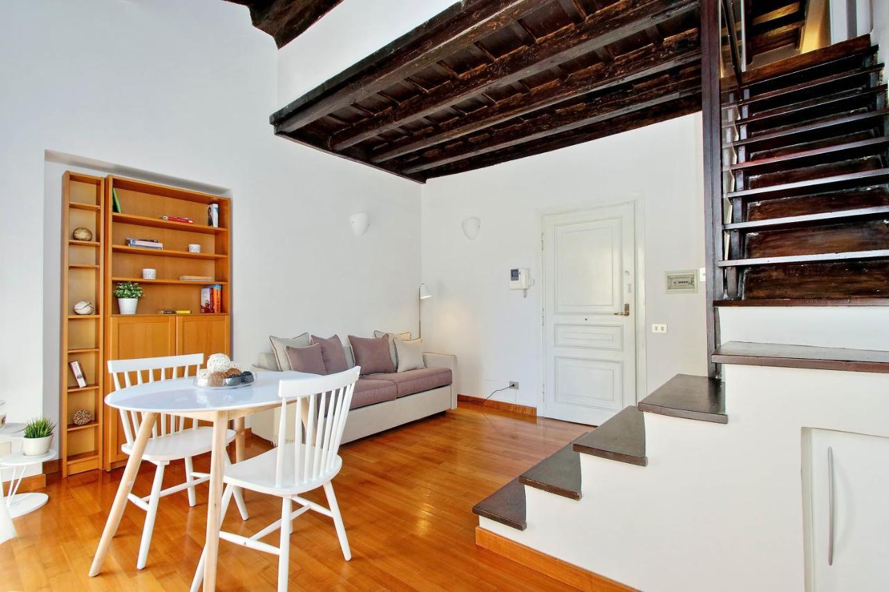 Rent In * Roma